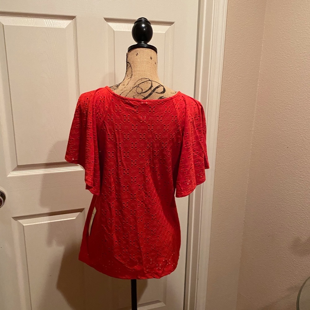 Wide Ruffle sleeve eyelet top - Picture 4 of 6